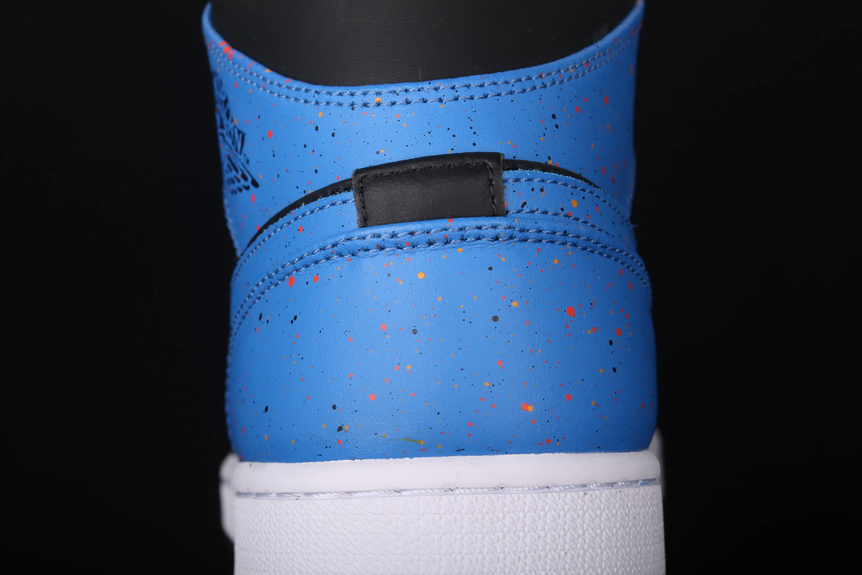 All categories Air Jordan Jordan series basketball shoes Air Jordan 1 Mid Air Jordan 1 Mid AJ1 Joe 1 inkjet black and blue Zhongbang basketball shoes 554724-048